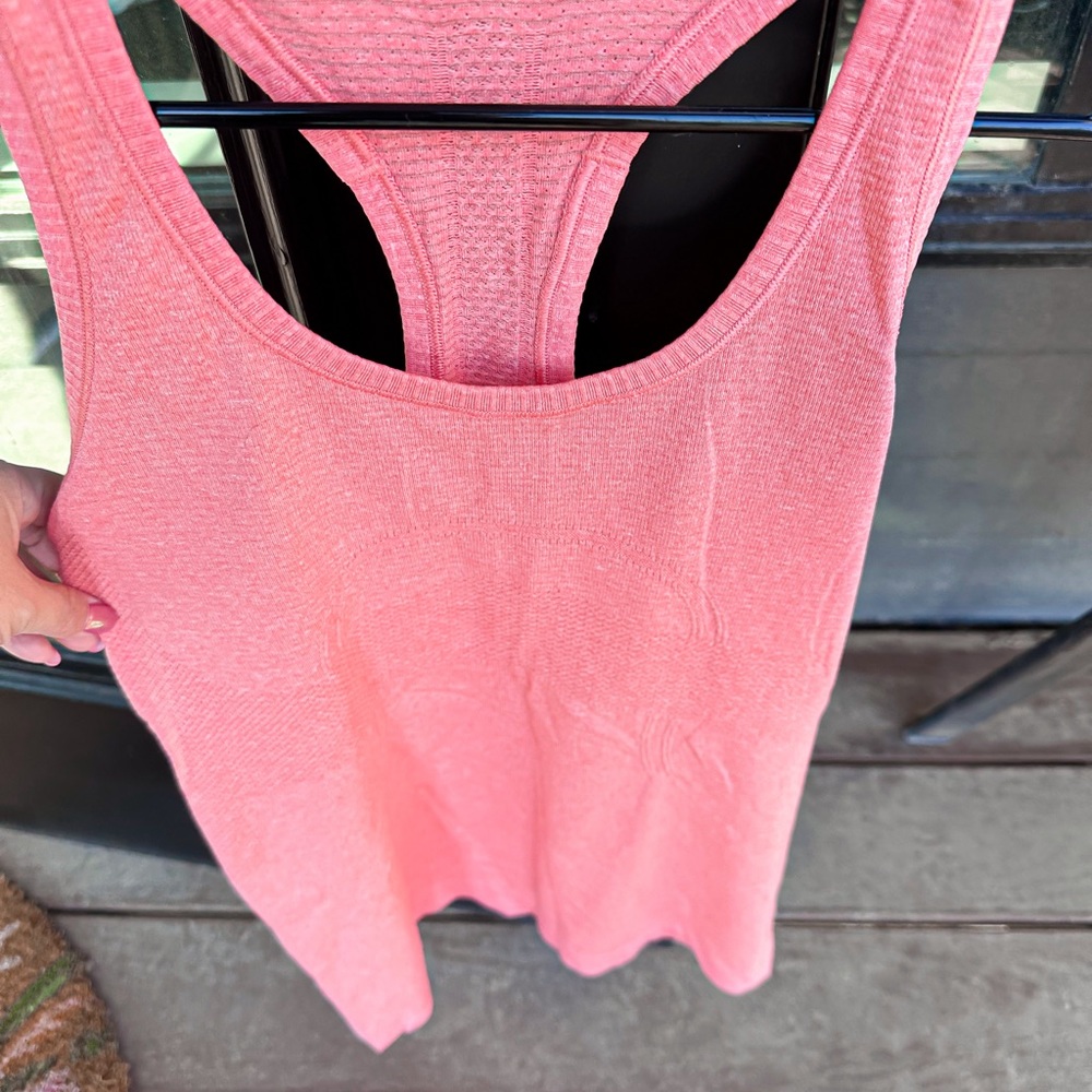Lululemon razorback tank